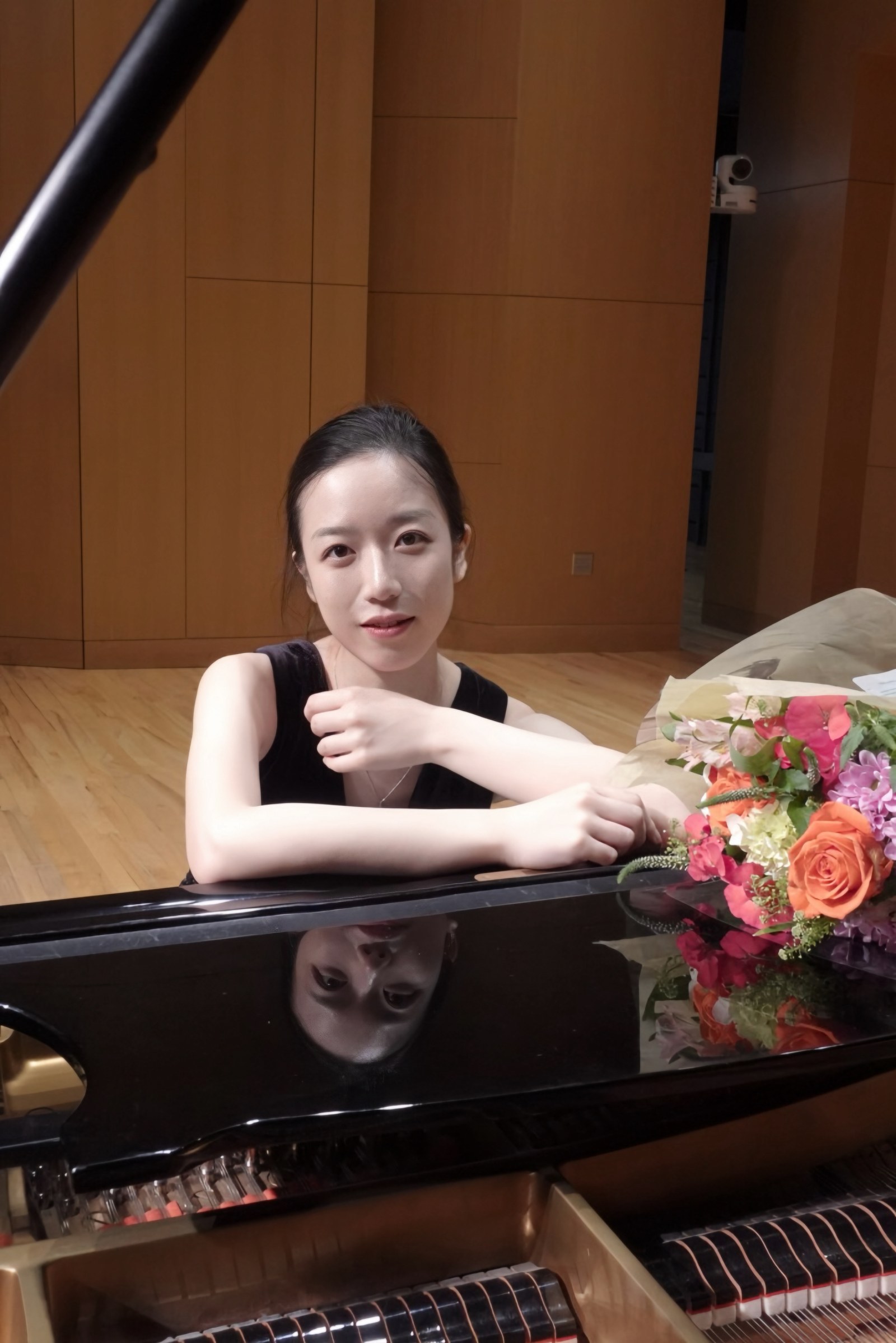 Yiyang Hu [C]